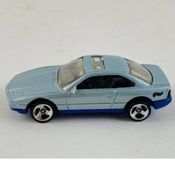 Hot Wheels BMW 850i Toy Car Moon Roof Concealed Headlights Blue 3" 1990 Silver - Picture 1 of 10
